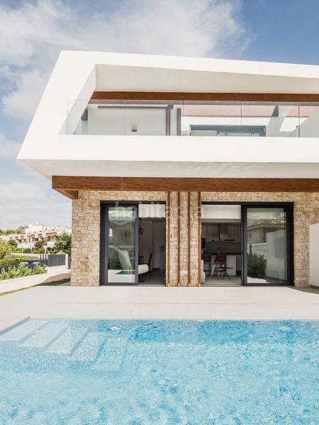Foto 3145e137-f484-4695-a0b0-61b0e5e5aba4. Casa aparellada amb piscina a Cala Ratjada Capdepera