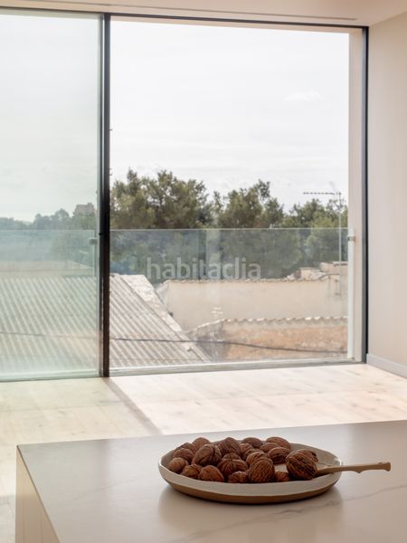 Foto 4048cedc-d71b-4529-ad25-29d49c57a6be. Casa amb aparcament piscina a Gènova Palma de Mallorca