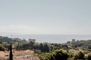 Residential Plot in Gènova. Parcela única con vista al mar en génova