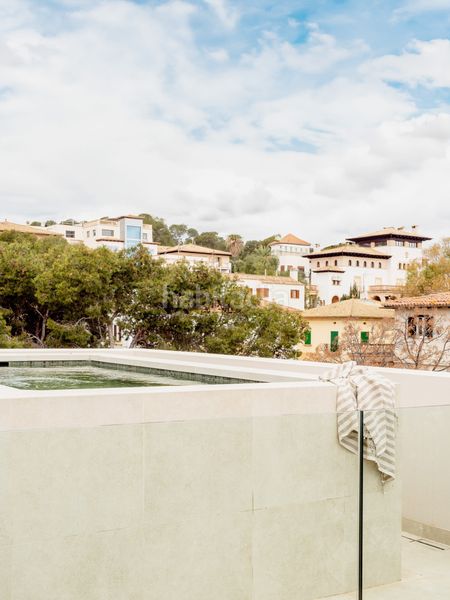 Foto 6b04b0e8-a626-4b87-8bf0-0bfd39e7316b. Àtic amb aparcament piscina a Son Armadams Palma de Mallorca