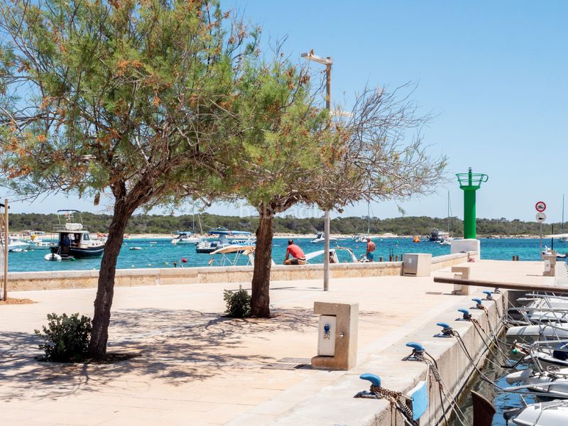 Foto b4ead723-29b6-467a-af77-77fd019c10f5. Casa adossada amb aparcament a Colònia Sant Jordi Ses Salines