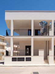 Casa adossada a Colònia Sant Jordi. Casa adosada de 3 habitaciones a 100 metros de la playa de colon
