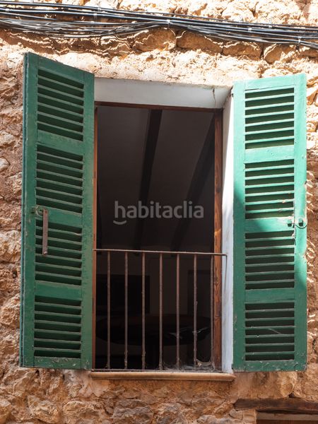 Foto 2c28d4c5-1e24-40a0-9cb8-5d4e75cf58f6. Casa adossada a Sóller