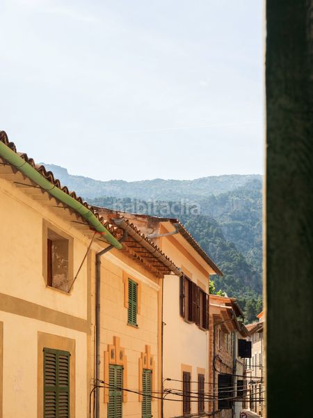 Foto ef8cbbe9-e8bf-41c7-bb55-26dfcbdfeea2. Casa adossada a Sóller