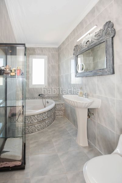 Foto 620e2a26-7242-497f-a590-492b7d1ee9e7. Casa amb calefacció aparcament piscina a S´Eixample-Can Misses Ibiza