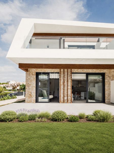 Foto df6287e6-32b3-46ec-ab78-a18ef95bded9. Casa aparellada amb aparcament piscina a Cala Ratjada Capdepera