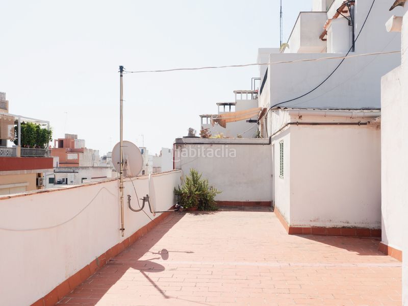 Foto a4e696c4-f82f-45cd-94b4-4d44c0ca7140. Apartament amb calefacció a Pere Garau Palma de Mallorca