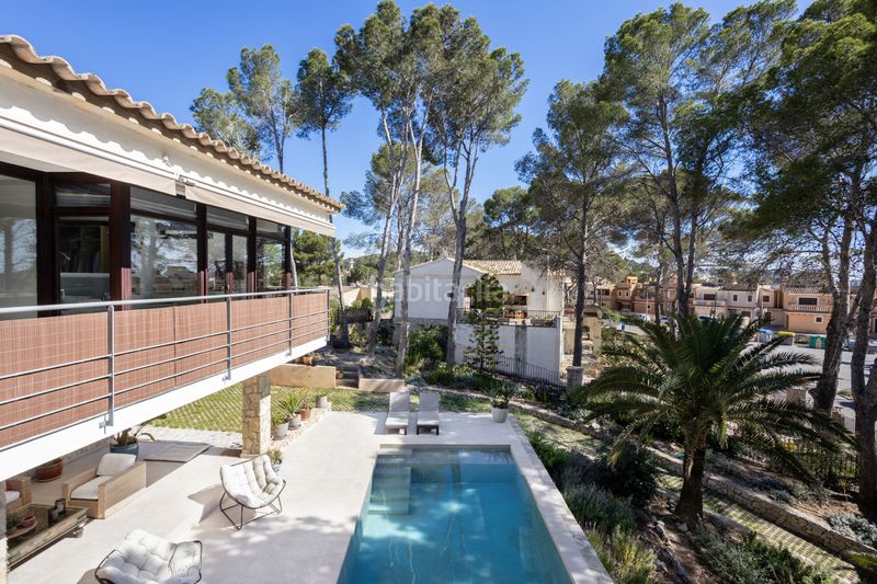 Foto 8d7e3c29-9ae4-4891-92ff-4fa8e1edeee5. Casa amb aparcament piscina a Costa de la Calma Calvià