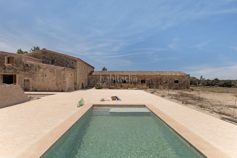 Foto f640f83e-3cda-47f2-aad2-cab7ee4ad41f. Casa amb piscina a Ariany