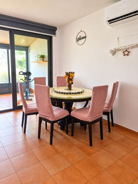 Foto a1cc8929-4560-479f-ac8d-7509c4d356a0. Casa adossada amb aparcament a Binissalem