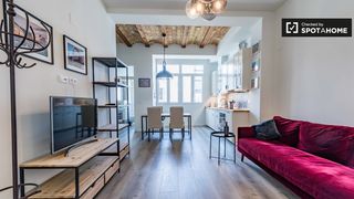 Miete Etagenwohnung in Russafa. Apartamento de 2 dormitorios en alquiler en russafa, valencia