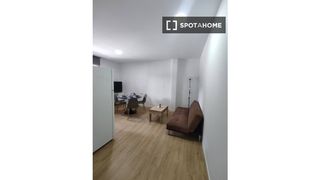 Miete Etagenwohnung in Barrio de la Luz. Piso de 1 dormitorio en alquiler en xirivella