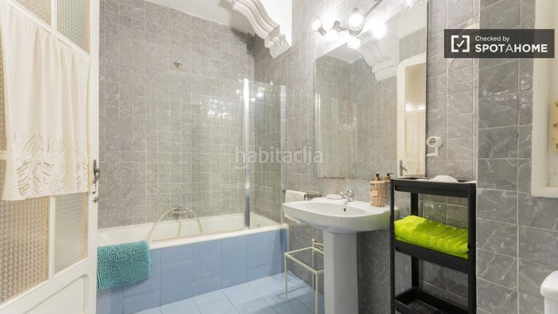 Foto 2f2ed436-ac2d-49be-b344-f33f2e3649dc. Lloguer pis amb calefacció a El Botànic Valencia
