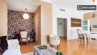 Affitto Appartamento in Russafa. Piso en alquiler de 2 habitaciones en la gran vía, valencia