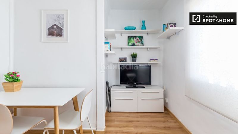 Foto 6c1c6506-ee08-4140-8b90-1c03b6ff4d93. Rent flat with heating in Albors Valencia