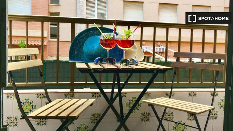 Foto 0da0c4a1-2db0-46aa-9d37-3667722171ee. Rent flat with heating in Aiora Valencia