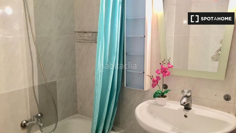 Foto 11fae726-10a1-4f75-ae36-faa6ddbc3350. Rent flat with heating in Aiora Valencia