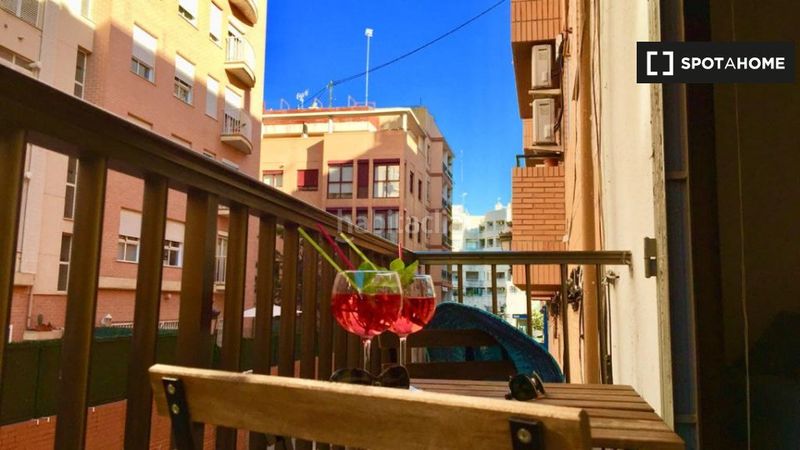 Foto 46a1afc1-b41a-4af8-94f1-1fc97307ee1e. Rent flat with heating in Aiora Valencia