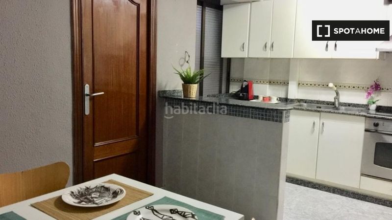 Foto 8c4d04d0-2736-4675-83f7-127bfe497d6a. Rent flat with heating in Aiora Valencia