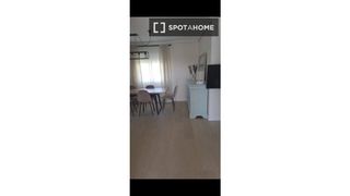 Rent Flat in La Conarda. Piso en alquiler de 3 habitaciones en la pobla de vallbona