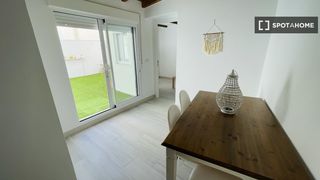 Rent Flat in Aiora. Piso de 5 dormitorios en alquiler en aiora, valencia