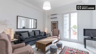 Lloguer Pis a Russafa. Apartamento de 3 dormitorios en alquiler en leixample, valencia