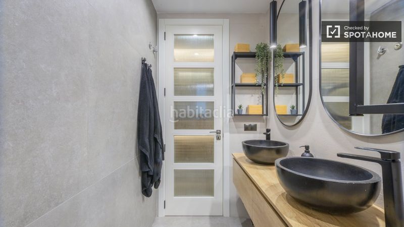 Foto 6a95e6cd-a9e1-4644-9b76-7f871fc2b2ca. Rent flat with heating in Russafa Valencia