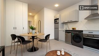 Miete Etagenwohnung in Nou Moles. Piso de 1 dormitorio en alquiler en nou moles, valencia.