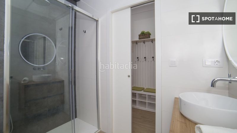 Foto 370b3d22-abb1-4db8-8d02-3ade18eec282. Rent flat with heating in Barrio de Patraix Valencia