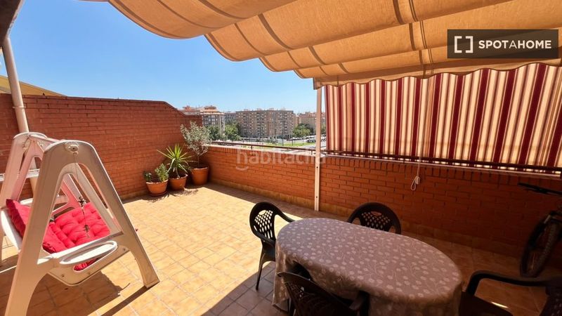 Alquiler Piso  en  Sant Antoni. Piso de 4 habitaciones en alquiler en sant antoni, valencia