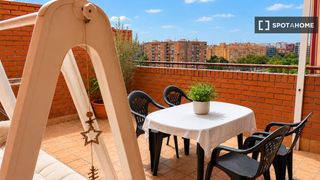Lloguer Pis a Sant Antoni. Se alquila piso de 4 habitaciones en sant antoni, valencia.