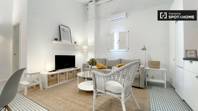Foto 31e04ca8-461f-49d1-b383-a00a1a9df309. Rent flat with heating in Barrio Benicalap Valencia