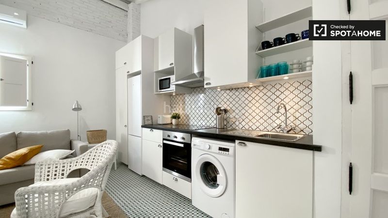 Foto 82cc8f9a-eee5-45eb-a800-8a32702daf3e. Rent flat with heating in Barrio Benicalap Valencia