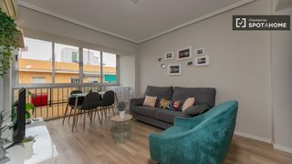 Location Appartement à Aiora. Piso de 3 habitaciones en alquiler en aiora, valencia.