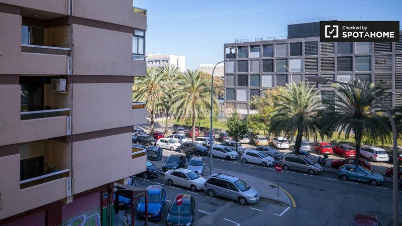 Foto 4e1e8ef3-bad9-4e7a-aa8b-7acd06dead55. Lloguer pis amb calefacció a Ciutat Jardí Valencia
