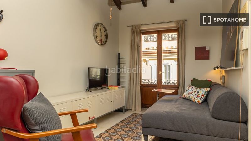 Foto bdbb4ec3-d697-4cf3-b156-3a44718ddd2f. Rent flat with heating in La Seu Valencia
