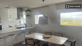 Location Appartement à El Perellonet. Se alquila piso de 3 habitaciones en el perellonet, valencia.