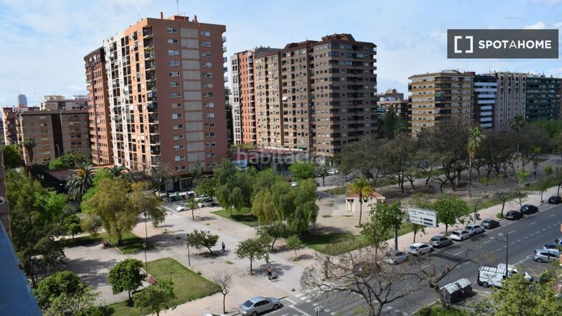 Foto 3aa8d5b7-4389-4368-8eb9-c48b7106531c. Lloguer pis amb calefacció a Ciutat Jardí Valencia