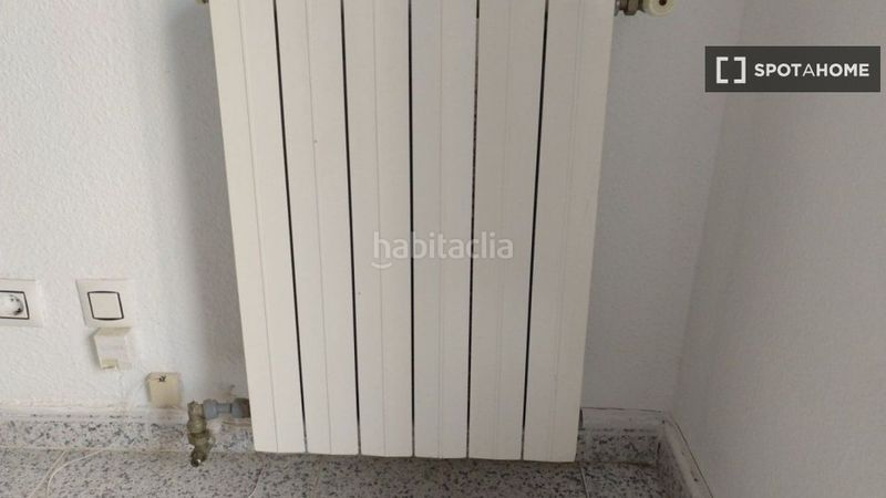 Foto e0bafd04-116b-4b81-a556-b15b196c2448. Lloguer pis amb calefacció a Ciutat Jardí Valencia