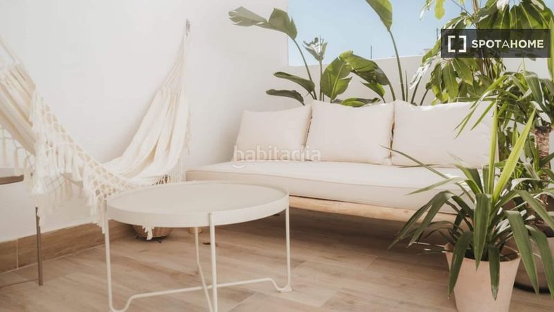 Foto a8b44631-459c-4fa8-869c-71e33583be4b. Rent flat with heating in Nou Moles Valencia