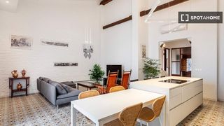 Miete Etagenwohnung in El Cabanyal-El Canyamelar. Piso en alquiler de 4 habitaciones en cabanyalcanyamelar