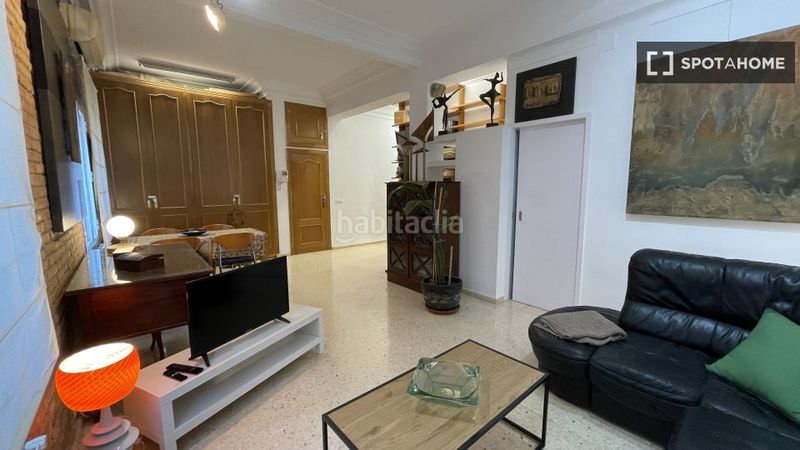 Foto 79d1cd25-c3db-4c35-aaf8-f42b8b3f951b. Rent flat with heating in La Seu Valencia