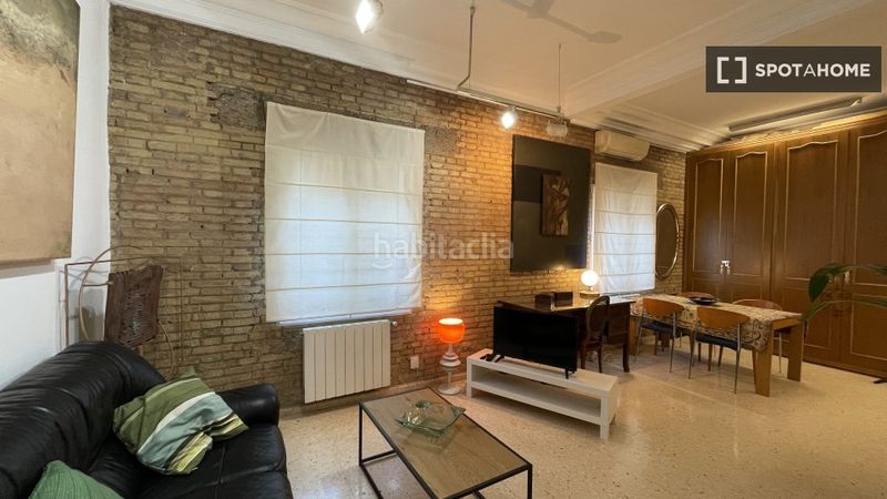 Foto a45d5236-8cf9-4855-9f29-150d099bc331. Rent flat with heating in La Seu Valencia