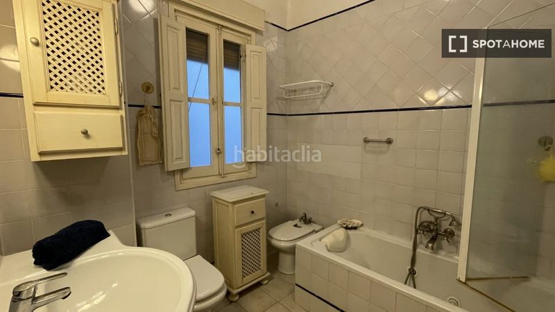 Foto d827b96a-ecf9-4a96-80e0-c75a8df87ee0. Rent flat with heating in La Seu Valencia