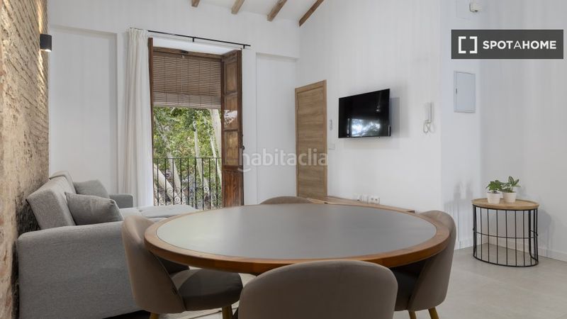 Foto 375f1b97-ba8f-4ae3-9527-05f9949340e0. Rent flat with heating in Barrio de Patraix Valencia