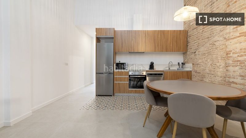 Foto 5788db8b-d00b-4357-87c3-8de952a76ddf. Rent flat with heating in Barrio de Patraix Valencia