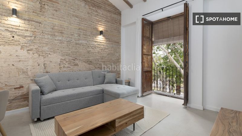 Foto ed144f23-ec42-46a5-9f5d-d0e30476483e. Rent flat with heating in Barrio de Patraix Valencia