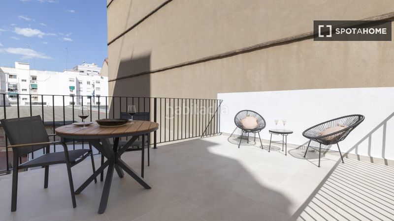 Foto f1570640-a2a0-4b5d-a375-625127896568. Rent flat with heating in Barrio de Patraix Valencia