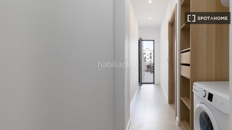 Foto f6f43ca2-bfd2-47da-afe8-65ff464f635c. Rent flat with heating in Barrio de Patraix Valencia