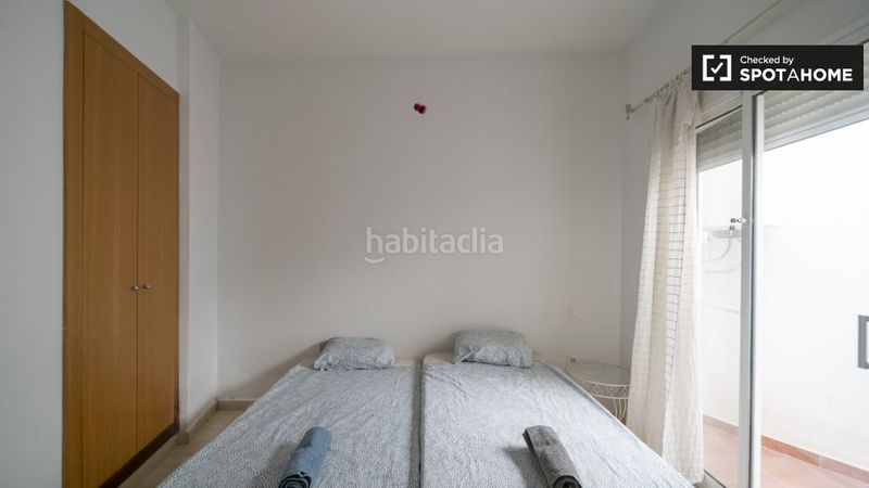 Foto 61c35de7-f4d7-4fe7-a8aa-4602f7bd8339. Lloguer pis amb calefacció a Russafa Valencia